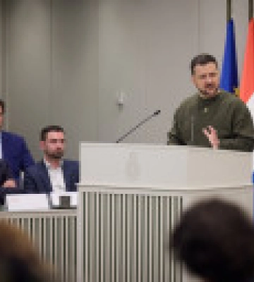 Нет ни одной причины для отказа в поставках Украине боевых самолетов - Зеленский