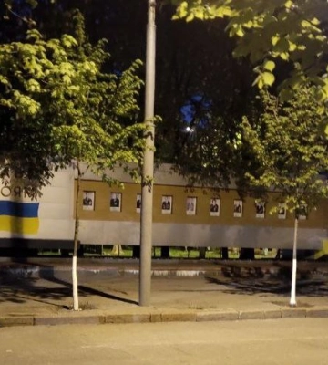 Убрали красную звезду. В Харькове декоммунизировали доску памяти павшим воинам
