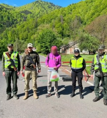 До уваги чоловіків, які планують йти до кордонів: На Закарпатських кордонах з ЄС триває спецоперація