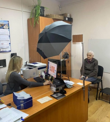 90-річна жителька Ужгорода незабаром отримає свій перший в житті біометричний паспорт