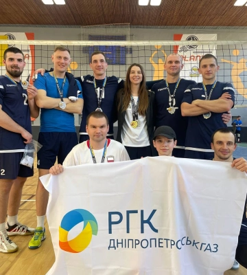 Команда Дніпропетровськгазу стала срібним призером чемпіонату ЛВЛД