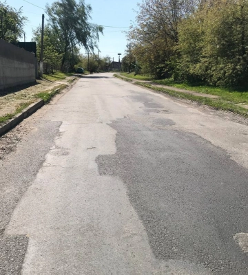 Не поділили дорогу: у Луцьку – ранкова ДТП на Рівненській (відео)