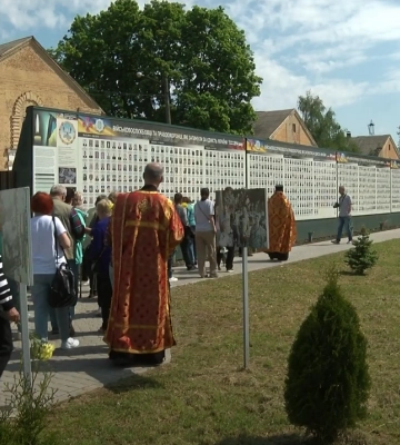 У Полтаві до Дня матері провели молебень