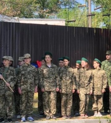 «Подяки від усіх дніпрян»: Філатов нагородив фахівців лікарні матері та дитини ім. Руднєва