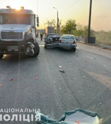 Зазнали травмувань п’ятеро осіб - слідчі поліції встановлюють обставини автопригоди у Миколаєві