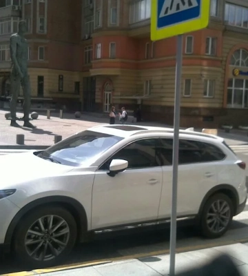 Топ-5 автохамів тижня: у Дніпрі за порушення правил паркування евакуювали 130 авто