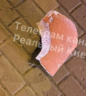 В Киеве сообщили о взрывах и падении обломков ракет