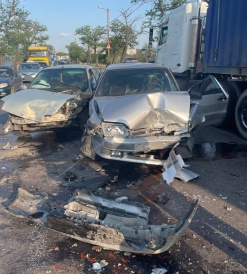 Поліція Миколаєва розслідує потрійну ДТП, в якій постраждали 5-ро людей (ФОТО)