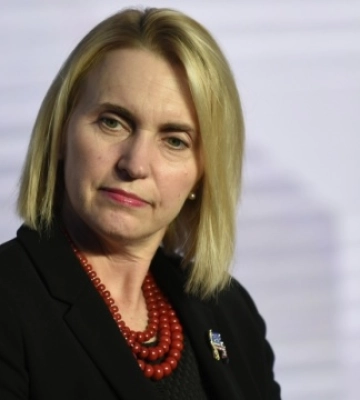 Посол США після нічної атаки на Київ подякувала за роботу ППО