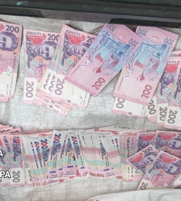 Хабар у 26 тис грн: на Харківщини «на гарячому» піймали екоінспектора