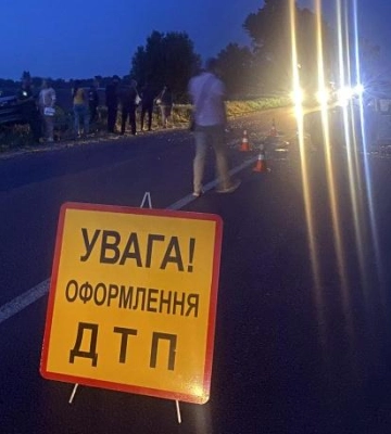 На Полтавщині сталася ДТП: загинула водійка авто, двоє пасажирів у лікарні