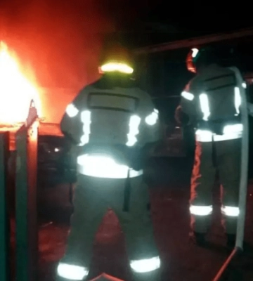 У Синельниківському районі виявили тіло чоловіка у згорілому автомобілі