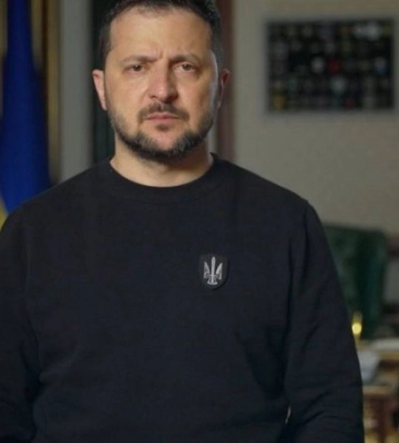 Обговорили постачання озброєння і дані розвідки, – Зеленський провів засідання Ставки