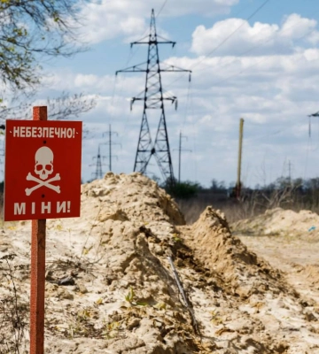 Рекордна кількість: на Харківщині піротехніки знешкодили 250 російських мін на ділянці в 300 метрів
