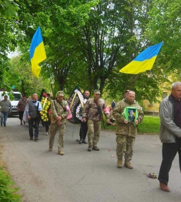 «Зустрінемо його гуртом»: в громаді на Волині готують жалобний коридор для загиблого воїна