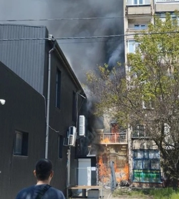 В Мариуполе загорелся торговый центр - соцсети