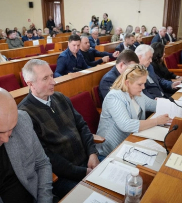 Чернівецька облрада заборонила діяльність релігійних організацій, які мають доведений зв&#039;язок з рф, на території області
