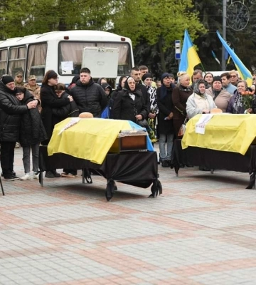 Рівне вшанувало двох мужніх захисників - Валерія Усача та Віктора Дикого (ВІДЕО)
