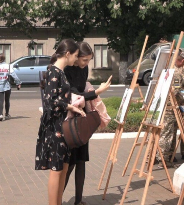 У центрі Ізмаїла відбувся показ фотовиставки «Нескорений південь» (відео)