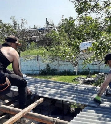 На Миколаївщині &quot;Добробат&quot; відновлює пошкоджені будинки