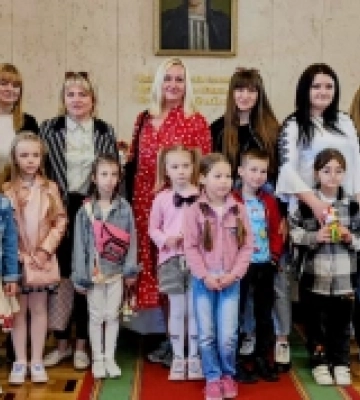 У Волинському театрі ляльок відзначили День матері. ФОТО