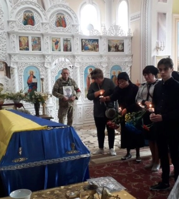 У Сумах попрощалися з добровольцем Олегом Одненком