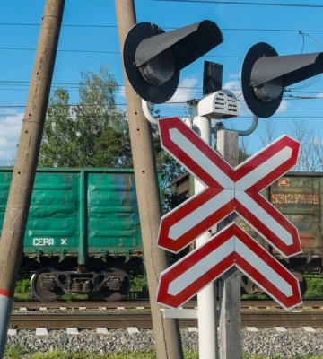 На Волині чоловік на автомобілі ВАЗ в’їхав у відбійник