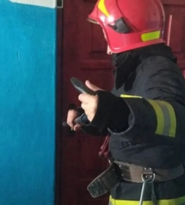 День зачинених дверей: на Волині рятувальники визволяли людей