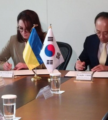 Південна Корея збирається надати Україні 8 млрд доларів кредиту на пільгових умовах на потреби відновлення економіки