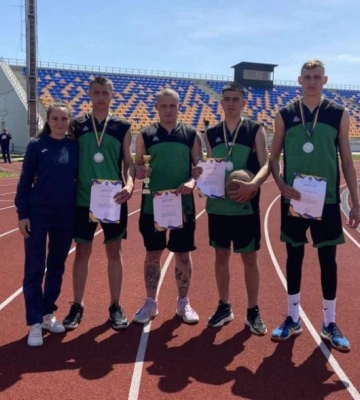 Конотопці виграли “срібло” на спортивних іграх з баскетболу 3х3