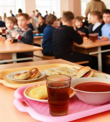 У Миколаєві визначились з компанією, яка організовуватиме харчування в школах і дитсадках за понад ₴100 млн
