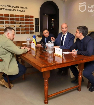 Етьєн де Понсен: «Дніпро завжди був пов’язаний з Європою, ми працюватимемо над посиленням цих зв’язків»