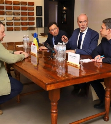 Етьєн де Понсен: «Дніпро завжди був пов’язаний з Європою, ми працюватимемо над посиленням цих зв’язків»