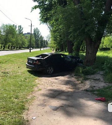 В Кривом Роге столкнулись два легковых автомобиля: пострадали два водители