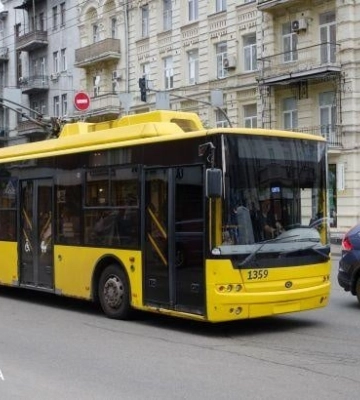 В Киеве приняли новое решение по работе общественного транспорта во время тревоги