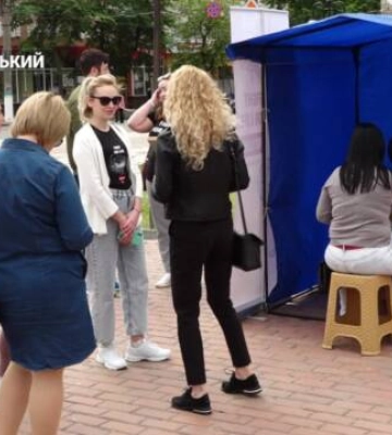 У центрі Кропивницького містян безкоштовно тестували на ВІЛ
