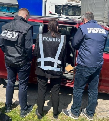 Львів’янин через систему «Шлях» переправляв до ЄС ухилянтів і росіян