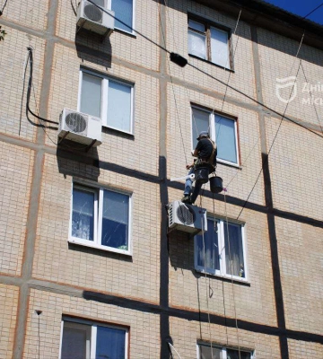 В Днепре продолжают ремонтировать жилой фонд
