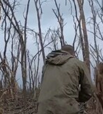 "Я тебе не брат!": ВСУ берут пленного под Бахмутом, видео с нагрудной камеры "Я тебе не брат!": ВСУ берут пленного под Бахмутом, видео с нагрудной камеры