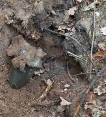 В Киеве нашли остатки от боеприпасов Град
