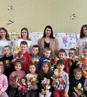 У Луцьку в рамках міжнародного проєкту навчали дітей флористики