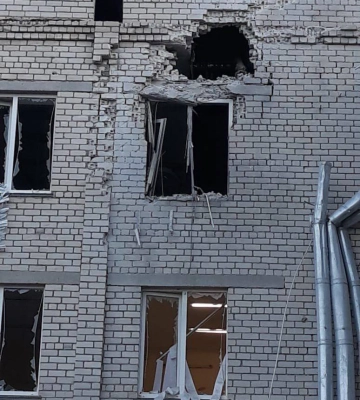 Росіяни вдарили по лікарні в Бериславі на Херсонщині: Зруйновано реанімацію та ряд інших відділень (ФОТО)