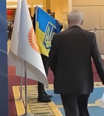 Родственники живут в Киеве: стал известно, кто сорвал флаг Украины в Турции 