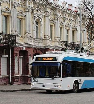 Робота громадського транспорта у Дніпрі 18 травня: розклад руху