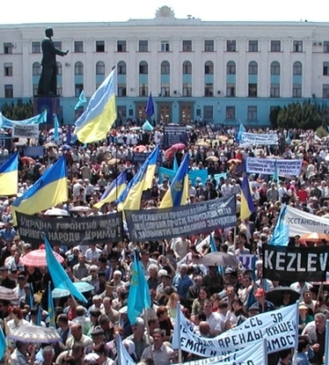 Как отмечали День памяти жертв депортации крымских татар в украинском Крыму (фотогалерея)