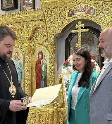 Митриполит Драбинко вручив бізнесмену з Луцька орден 