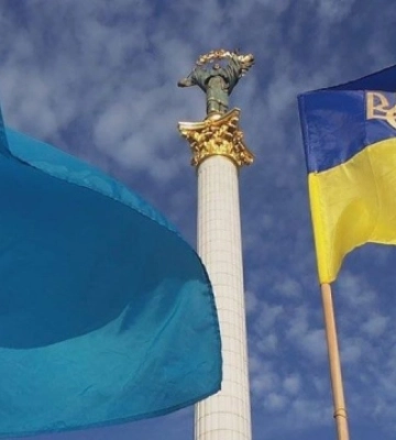 Єдність українського та кримськотатарського народів: Зеленський вдягнув особливу вишиванку (ФОТО)