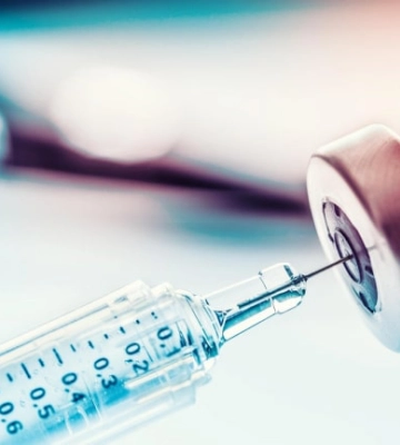 У Луцьку планують закупити вакцину від вірусу папіломи людини для щеплення дівчаток-підлітків