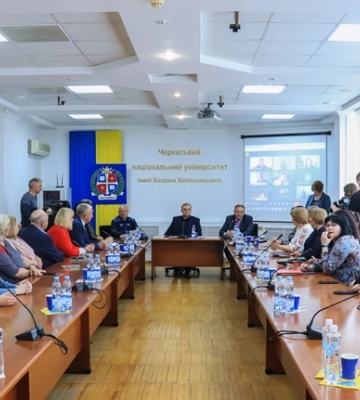 “Мова і війна”: у Черкасах відбулася науково-практична конференція