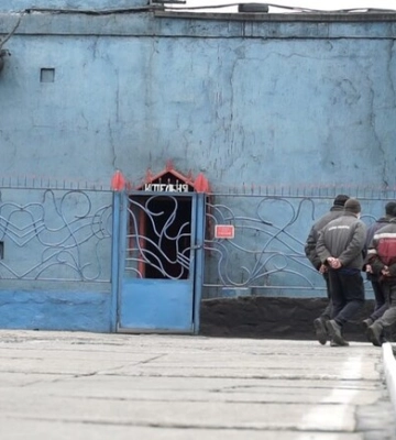В Запорожской области оккупанты ищут сотрудников в пыточные